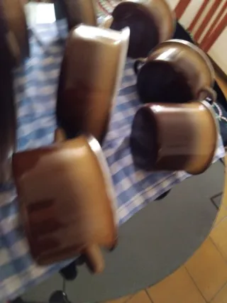 Juego 8 cazuelas marrones