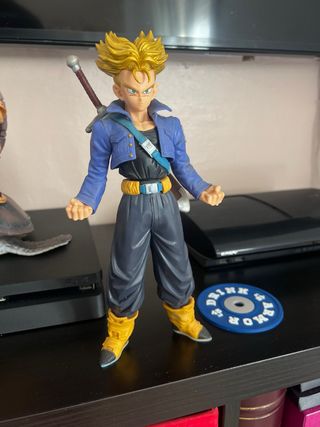 Figura Dragon Ball Trunks