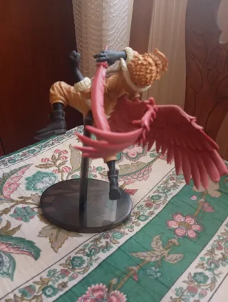 Figura Hawks My Hero Academia