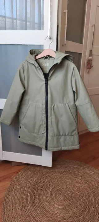 Chubasquero Zara Talla 7
