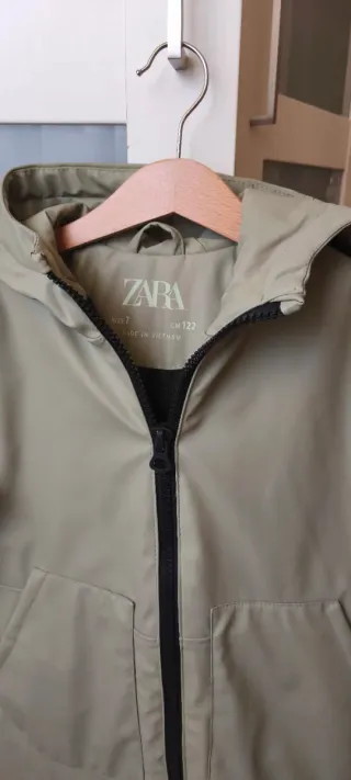 Chubasquero Zara Talla 7
