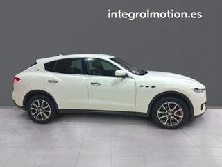 Maserati Levante V6 275 HP D AWD