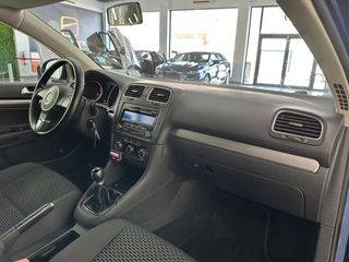 VOLKSWAGEN Golf Variant 1.6 TDI 105cv DPF Sport