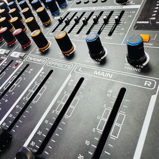 Mesa de Mezcla Lomeho PA6 DSP256