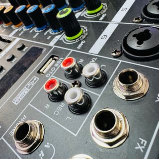 Mesa de Mezcla Lomeho PA6 DSP256