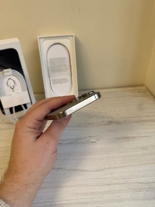 iPhone 16 Pro | GARANTÍA