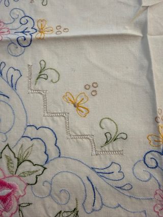 Tovaglia vintage ricamata a mano