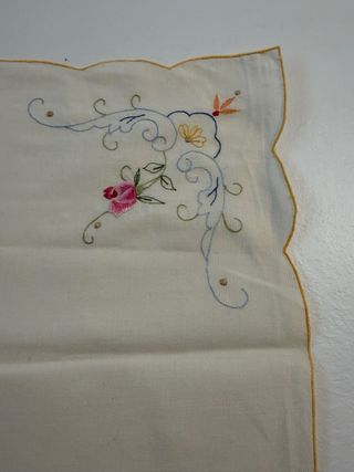 Tovaglia vintage ricamata a mano