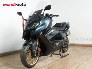 YAMAHA T-MAX 560