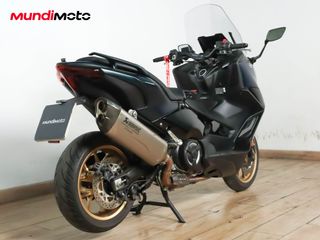 YAMAHA T-MAX 560