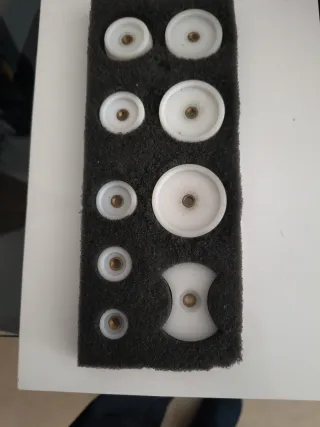 Juego 9 Tases Nylon con Tornillo