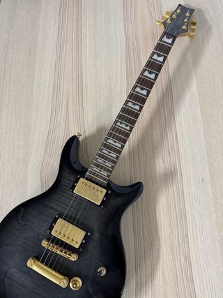 Guitarra Eléctrica Daytona Negra