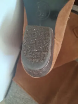 Botas camperas nobuck tostadas