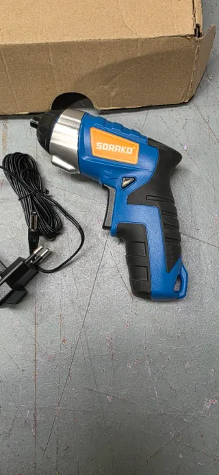 Aparafusadora Sorako Azul e Preta
