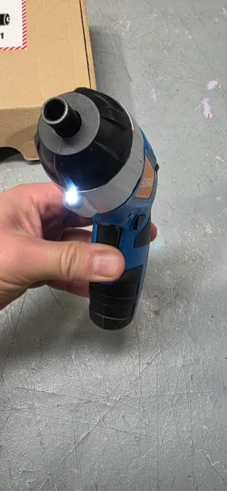 Aparafusadora Sorako Azul e Preta