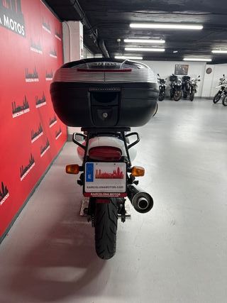 SUZUKI GS 500 DEL AÑO 2007 !!! IMPECABLE ESTADO !!