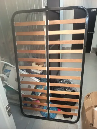 Somier metálico con lamas de madera de cama 105