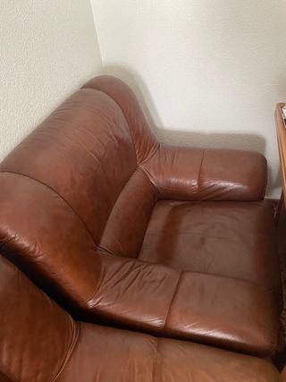 Sofá de piel y 2 sillones individuales