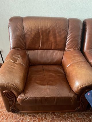 Sofá de piel y 2 sillones individuales