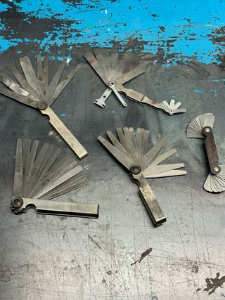 Set Spessimetri per Misurazione Valvole Candele