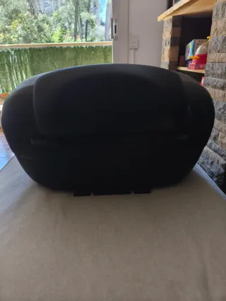 Baúl Moto Shad SH46 Negro