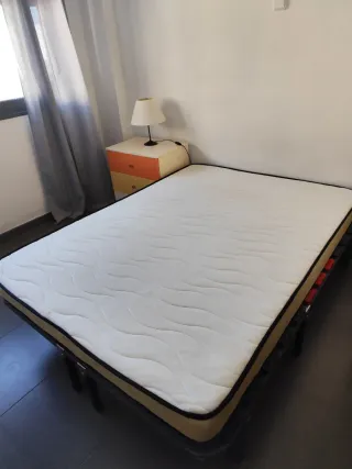 HABITACIÓN ( SALÓN) EN ALQUILER.