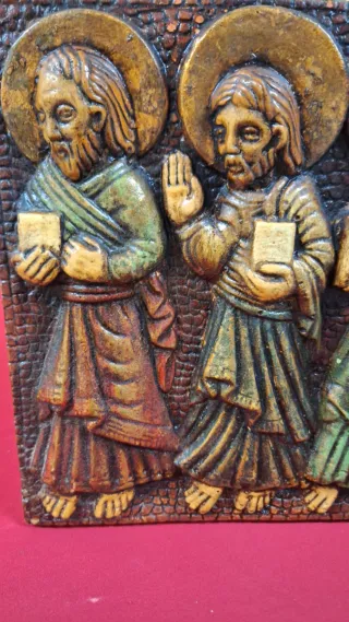 Relieve religioso escayola