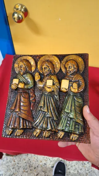 Relieve religioso escayola