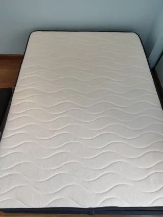 Colchón 135cm Casi Sin Uso más somier de laminas