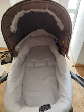 Carrito Bebé y Maxi-Cosi Bébécar