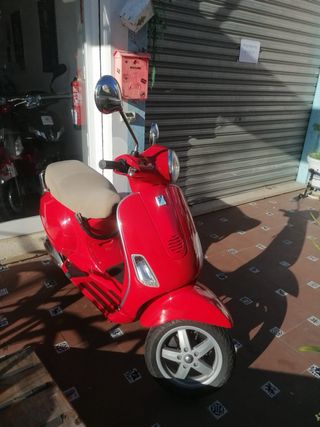 Vespa LX Roja 2005 - 39.000 km
