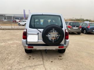 Mitsubishi Montero 2006