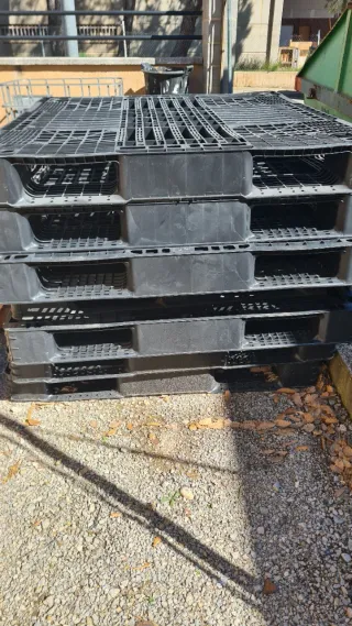 Palets de plástico 140x120 8 unidades