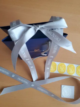Busta regalo Swarovski blu con nastri