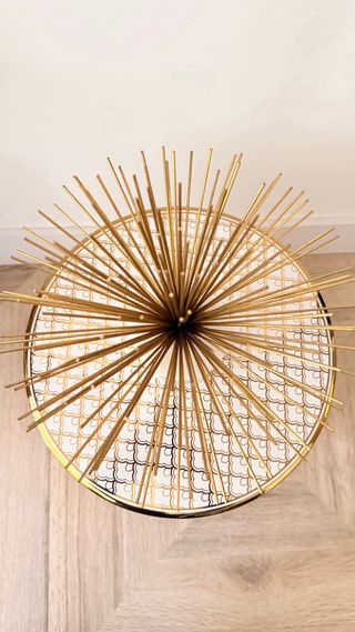 Erizo Decorativo Dorado y Mármol Blanco