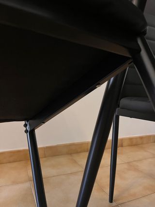 Mesa comedor negra con 6 sillas
