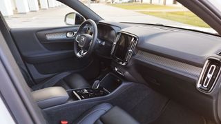 Volvo XC40 T4 Twin Recharge R-Design Auto