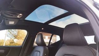 Volvo XC40 T4 Twin Recharge R-Design Auto