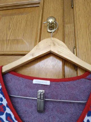 Jersey estampado cuello pico