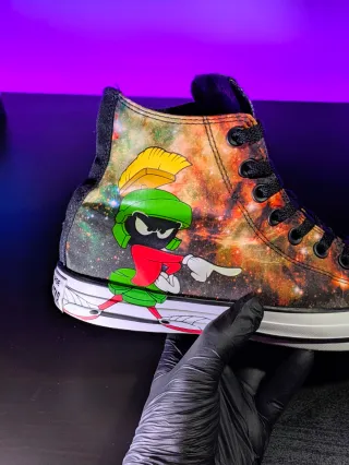 Converse Chuck Taylor Looney Tunes High Top