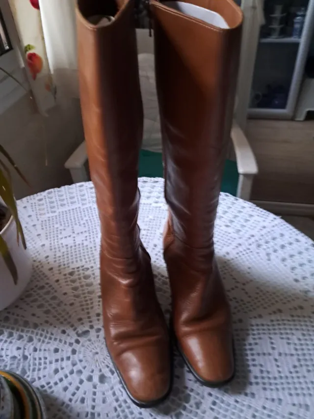 Botas de piel marrones talla 37 Altas