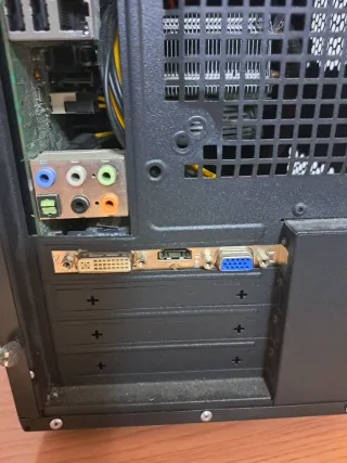 Se vende Torre PC Core i5 Negra