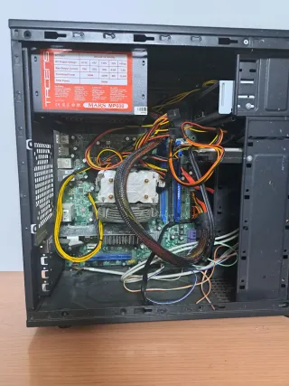 Se vende Torre PC Core i5 Negra