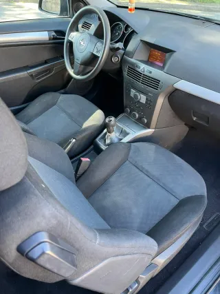 150.000KM OPEL ASTRA GTC ETIQUETA B ITV MARZO 2027