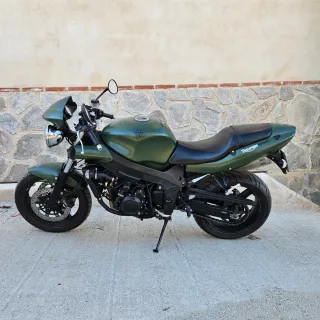 Triumph Speed Four 599cc