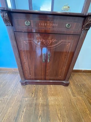 Gratis! Mueble recibidor con espejo