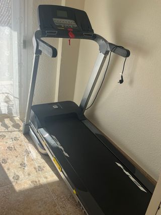 Cinta de correr BH Fitness plegable