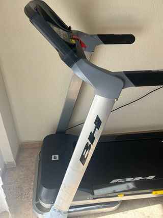 Cinta de correr BH Fitness plegable
