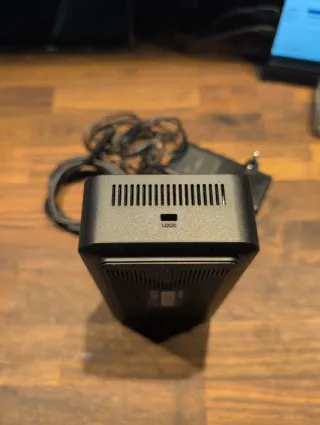 Docking Station 13 en 1 - Conecta 3 monitores y di