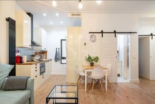 Piso en alquiler en Universidad - Malasaña en Madrid